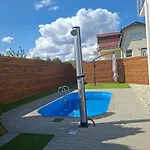 Gyoengyvirag Apartmanhaz