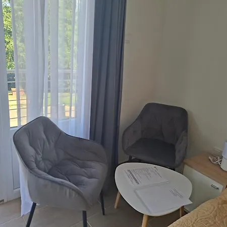 Apartmán Gyoengyvirag Apartmanhaz *