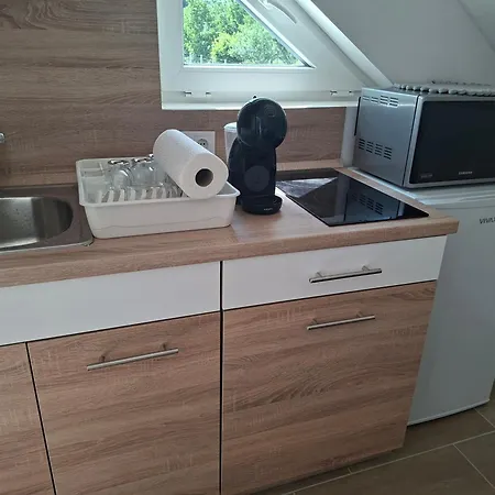 Gyoengyvirag Apartmanhaz Apartment