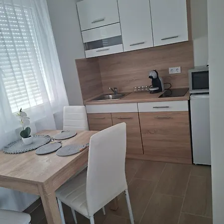 Apartmán Gyoengyvirag Apartmanhaz Zalakaros